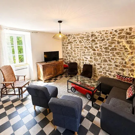 بيت للعطل L'art Des Cles - Maison De Caractere, Piscine, Sud Ardeche فال لي با